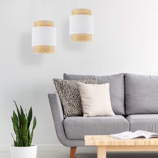 Le titre du produit en français est : "LAMPE À PENDRE BOHO BLANCHE 1 200