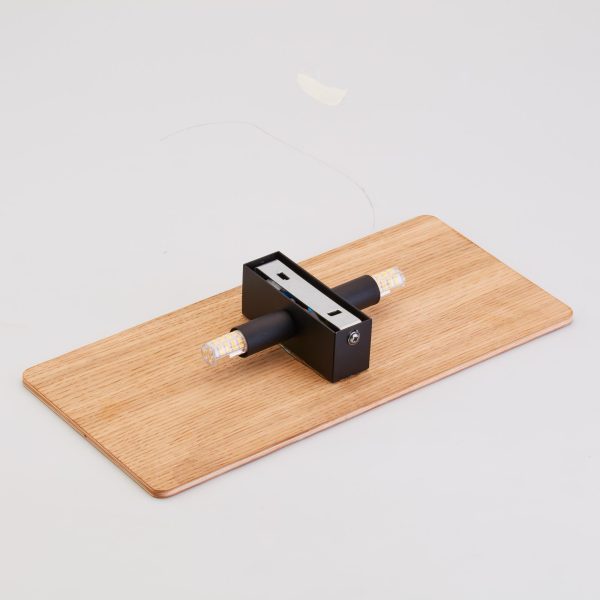 Le titre du produit en français est "TAVOLA KINKIET 2